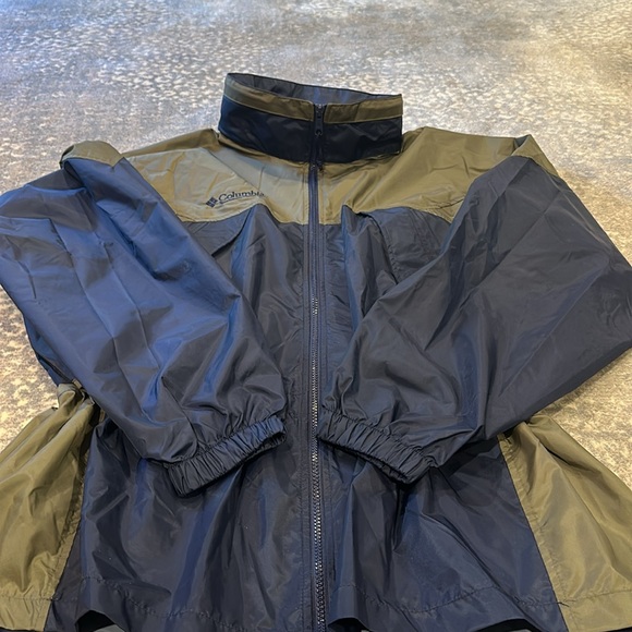 COLUMBIA MENS WINDBREAKER PACK WITH HOOD SIZE XL - Picture 12 of 12